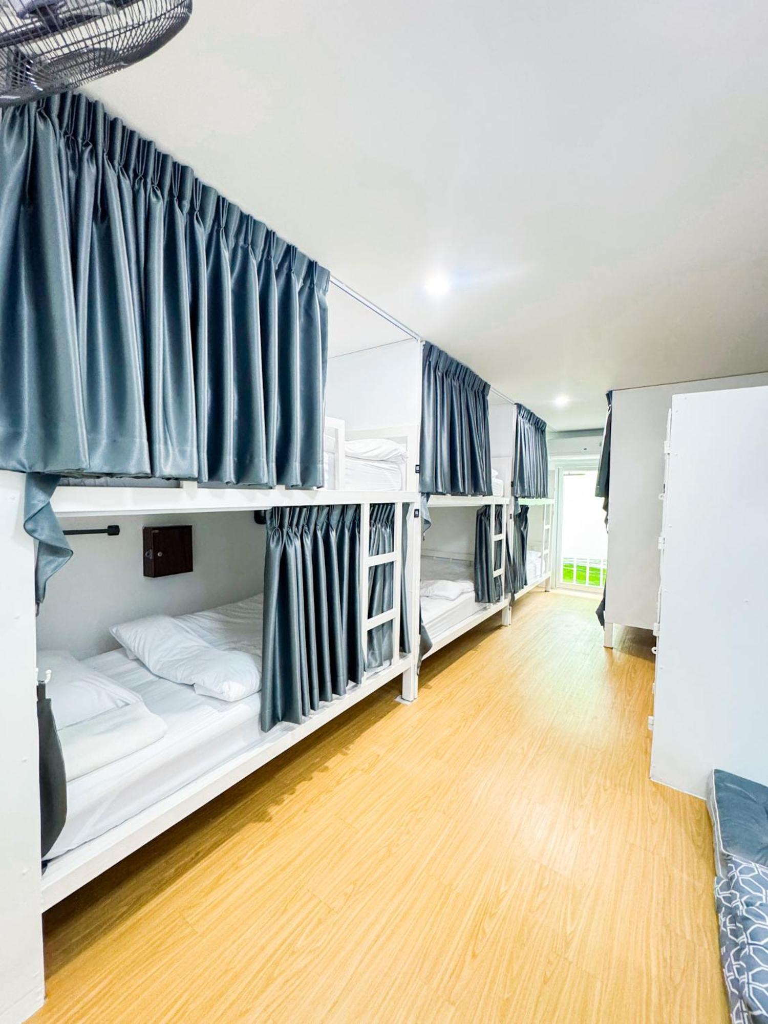 Diff Hostel Банкок Екстериор снимка